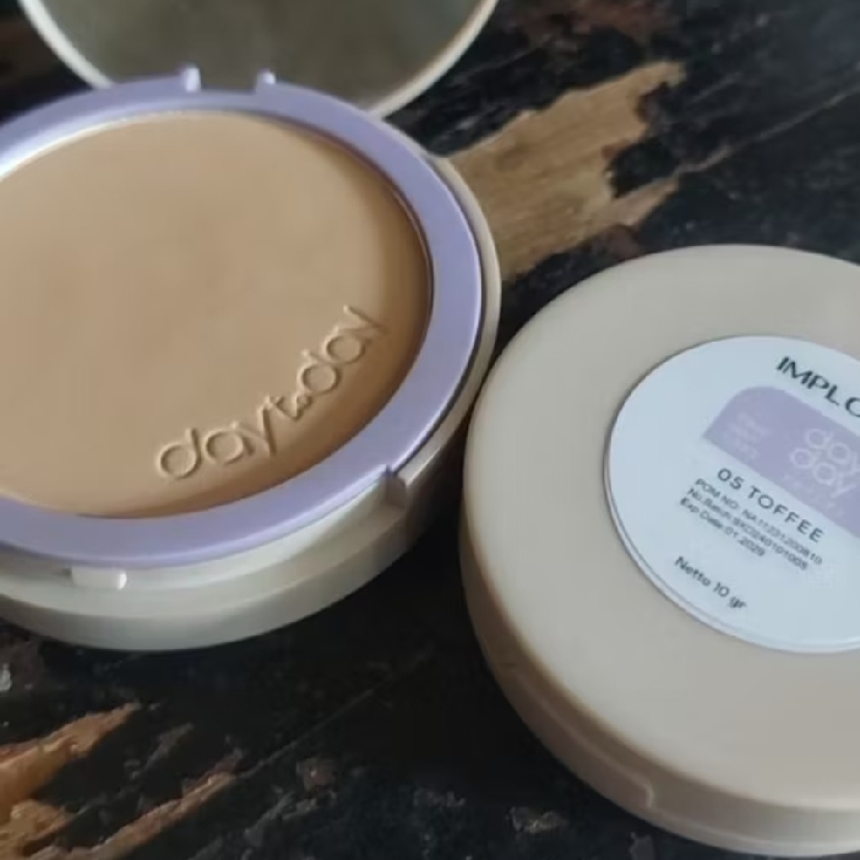 Day to Day Series Two Way Cake - 05 Toffee imgfdn-ff8526e7-a471-4ad3-9156-1dbf1a3ab36e