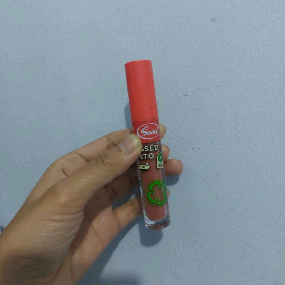 x SASA Lip Tint - Sunkissed Tomato imgfdn-fc571b9e-94c5-4edd-bb4e-f729e4edf6f6
