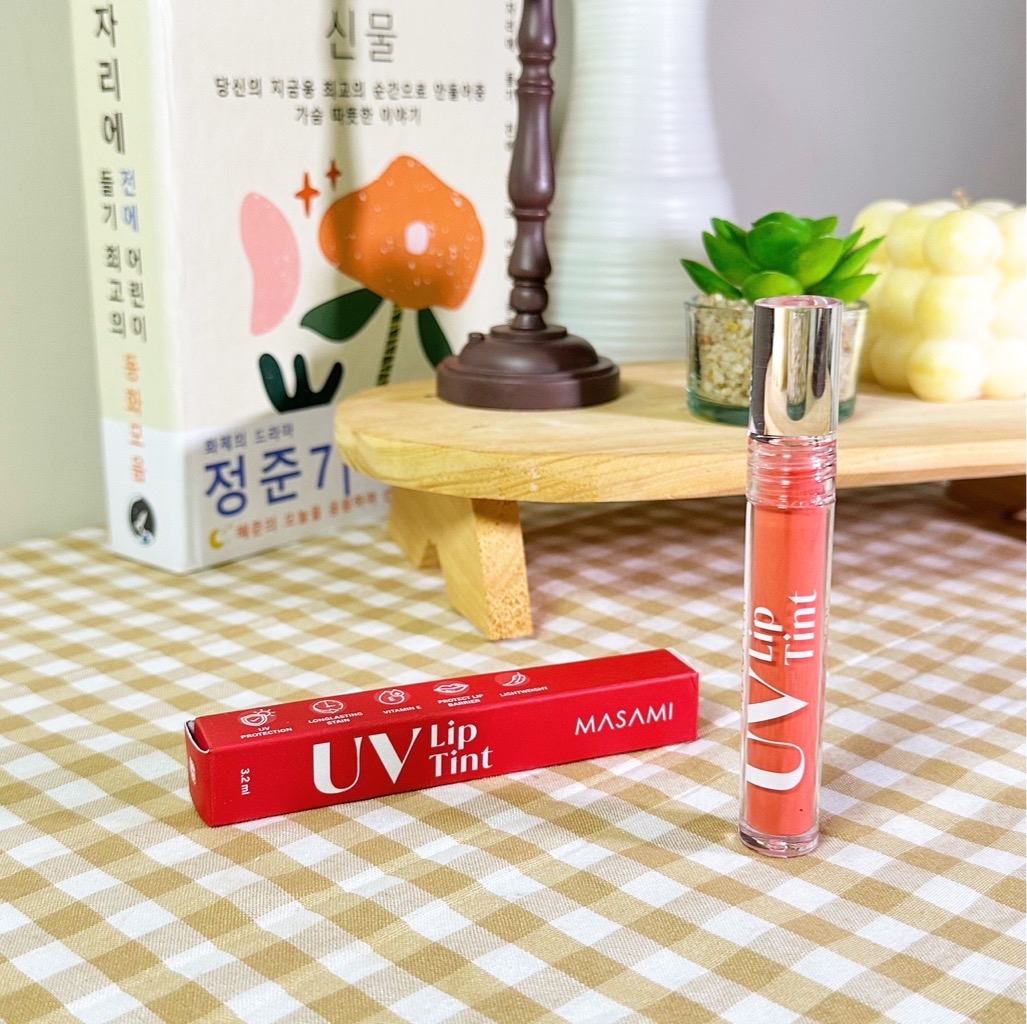 UV Lip Tint - Girl Next Door imgfdn-4a9cb2c3-0ff9-4350-8f30-8a1827b7aa1b
