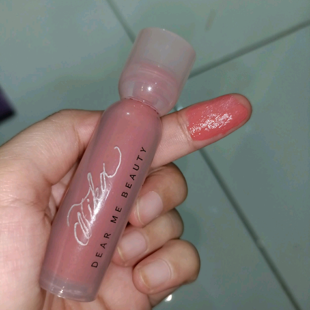 Hydraglow Lip Stain - Dear Olivia imgfdn-28997ffd-ccc3-4339-b151-3b03944ca30c