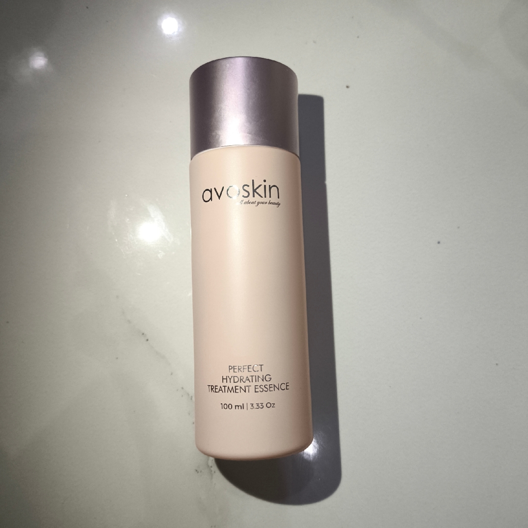 Perfect Hydrating Treatment Essence imgfdn-db2e12a2-9634-49b5-9523-8990af6164a2