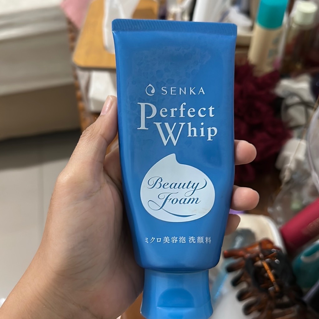 Perfect Whip Facial Foam imgfdn-e37e984e-c30a-4308-9ddf-f6ef93db92a8
