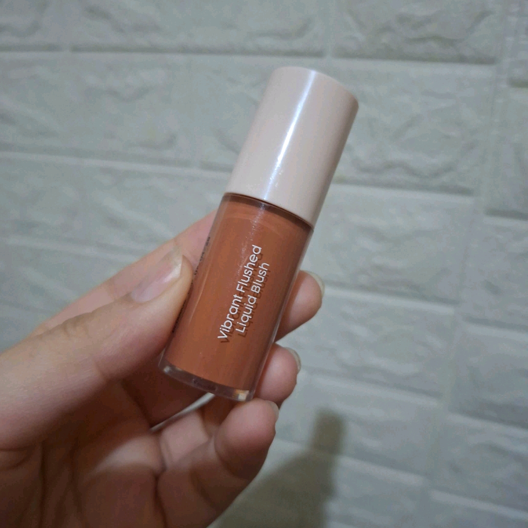  Vibrant Flushed Liquid Blush  - Aster Twilight imgfdn-aa2c40a2-b978-4423-8159-1b52b591d30b