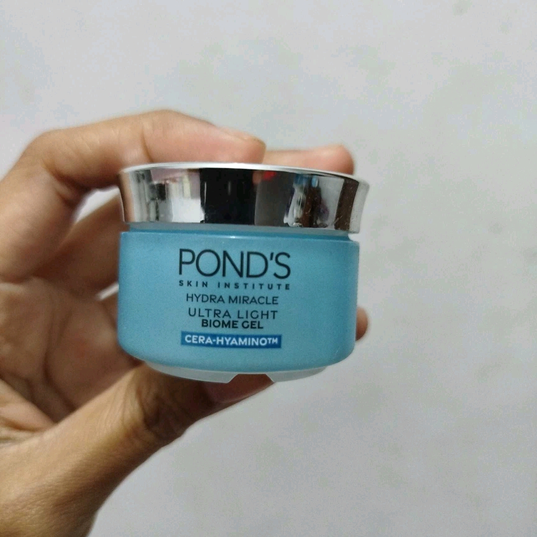 Hydra Miracle Ultra Light Biome Gel imgfdn-995f9372-3b40-460d-9266-44a86ca88945