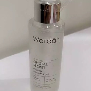 Crystal Secret Micellar Cleansing Gel with Natural AHA + PHA imgfdn-7c1181df-a04b-4256-945b-577a7962b37a