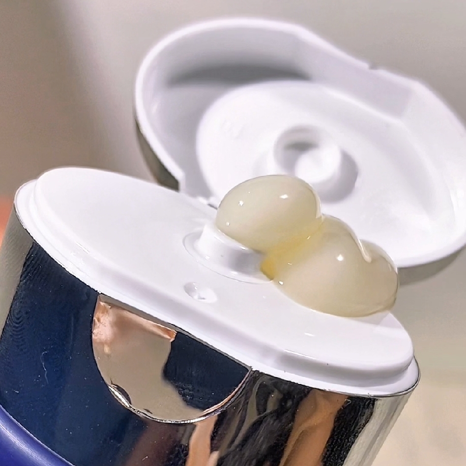 Overnight Body Serum imgfdn-f86a38aa-cb95-46a3-a242-80801369b927