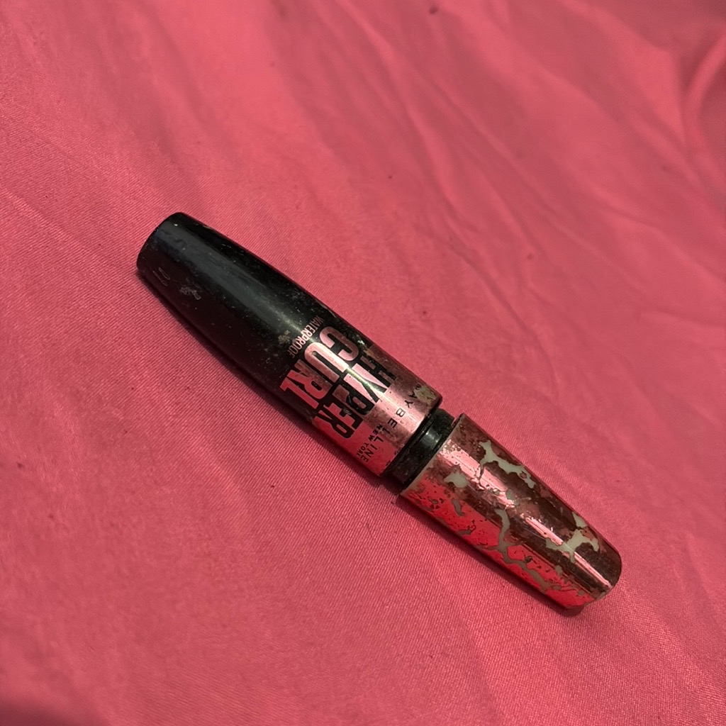 Hyper Curl Volum' Express Mascara imgfdn-ce1f552c-080e-4204-a745-1dc2b738539e