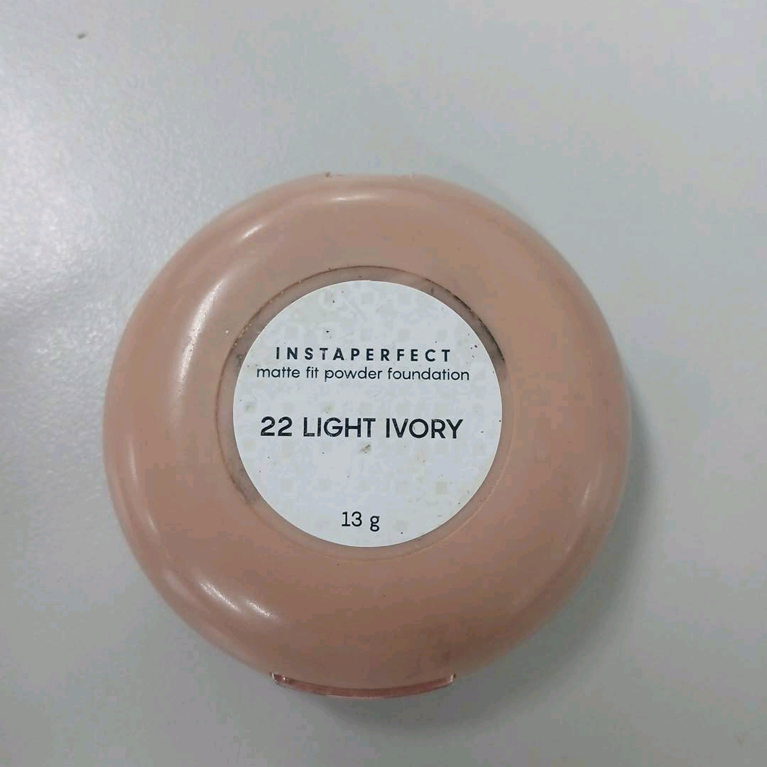 Matte Fit Powder Foundation - 014 Creme imgfdn-b38d1fb8-153d-46ab-a886-8a5ea24819dc