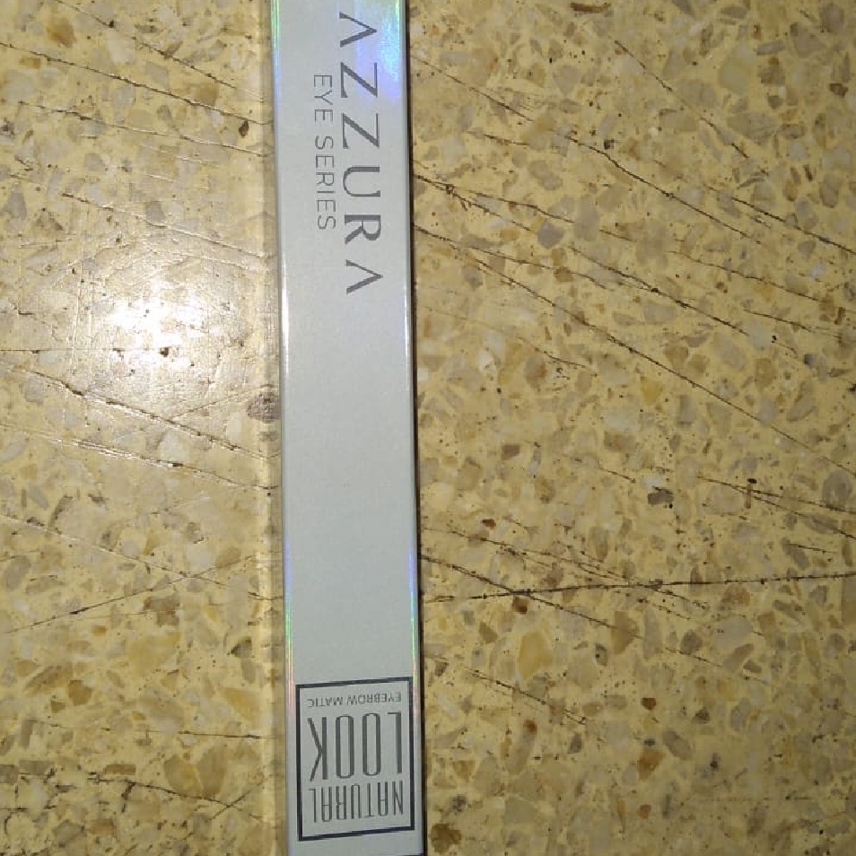 Natural Look Eyebrow Matic - Ash Black imgfdn-3a16d2eb-b9d2-4183-8f0c-ffd06558d1a7