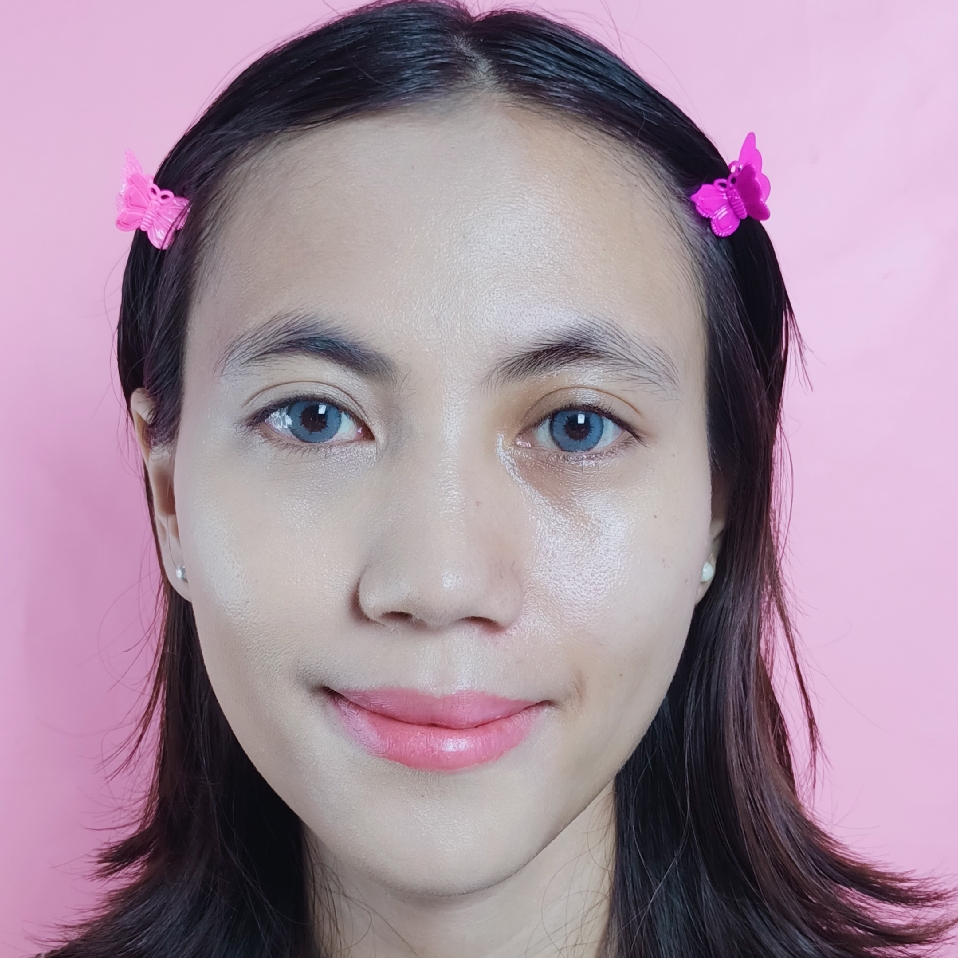 Unbothered Demi-Matte Cushion - N21 Eclair imgfdn-60312385-fa1f-4f07-8fa8-9c01f2d354ef