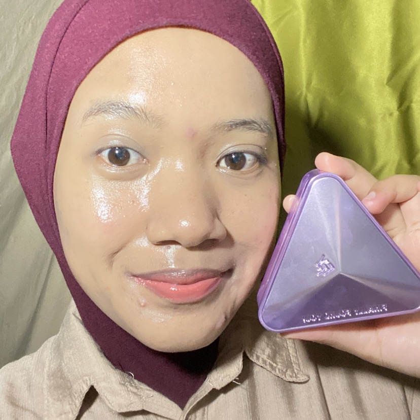 RICE+ PrismRadiant Skin Essence Cushion with AI-Powered Technology - W01 imgfdn-3067fc5b-695b-4e34-ab1f-48b024f54bc2