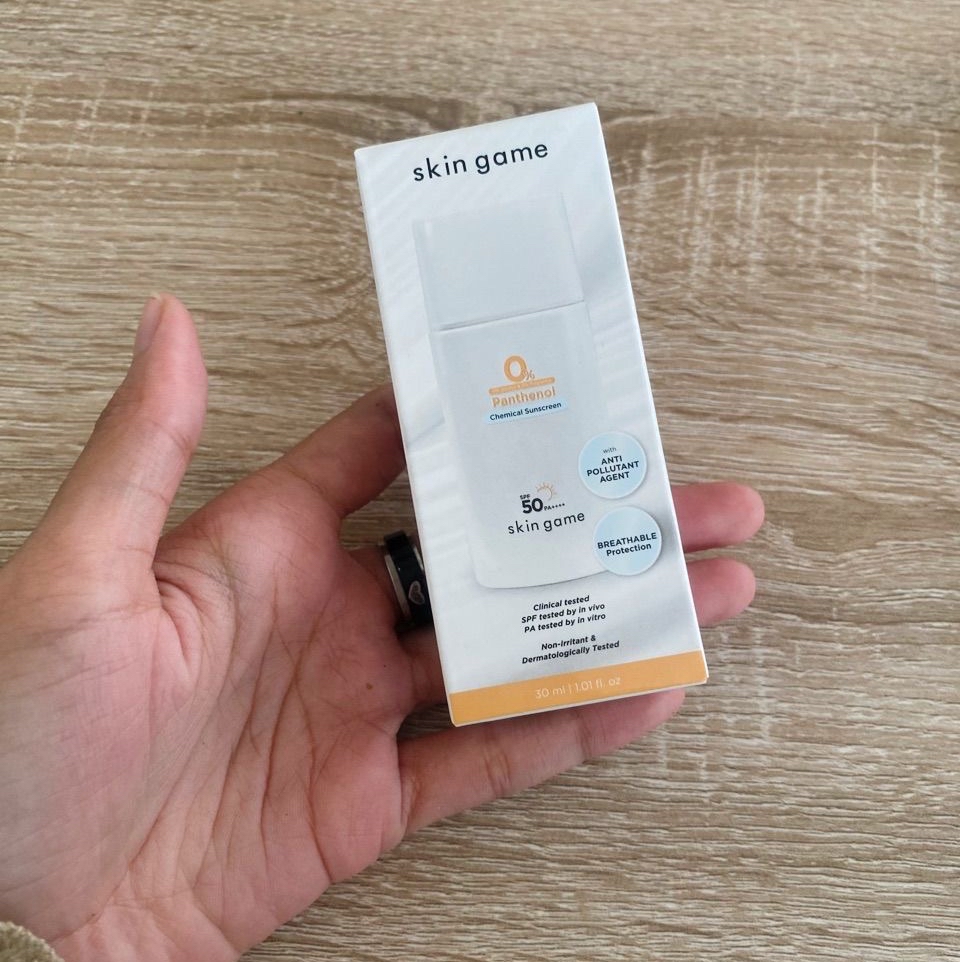 Panthenol Chemical Sunscreen SPF 50 PA++++ imgfdn-2aa3d3b6-b5b8-4a63-ba56-3cea1dece599