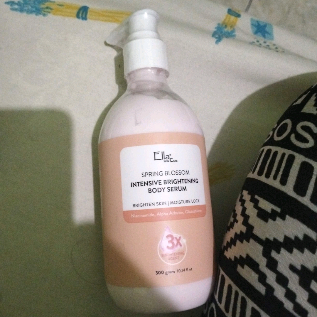 Spring Blossom Intensive Brightening Body Serum imgfdn-ae560821-7ea2-45d5-a543-d88502f2b35f