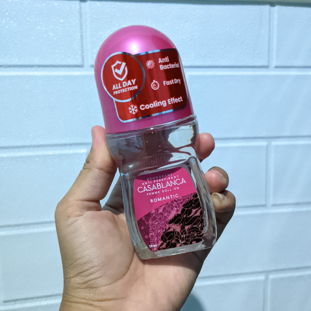 Deodorant Roll On - Pink imgfdn-703b9036-ecf0-41ea-bf35-e1f7b8b86f46