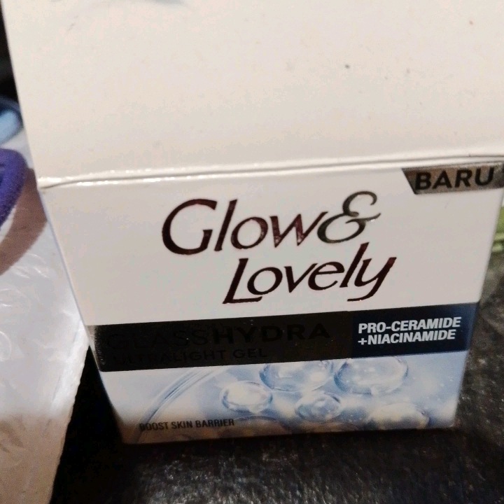 Glasshydra Ultralight Gel Cream imgfdn-6bf349e7-86d4-4a38-9b0f-046f52f484bf