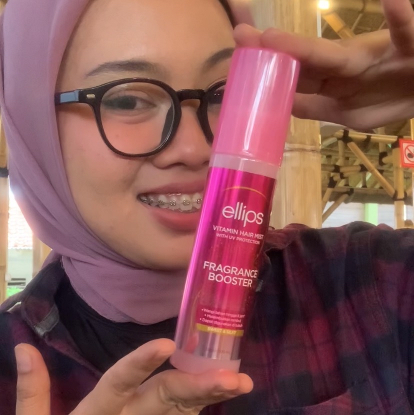 Vitamin Hair Mist - Sweet & Silky imgfdn-4742e117-e017-4ba8-8f56-fa6aa7d38303