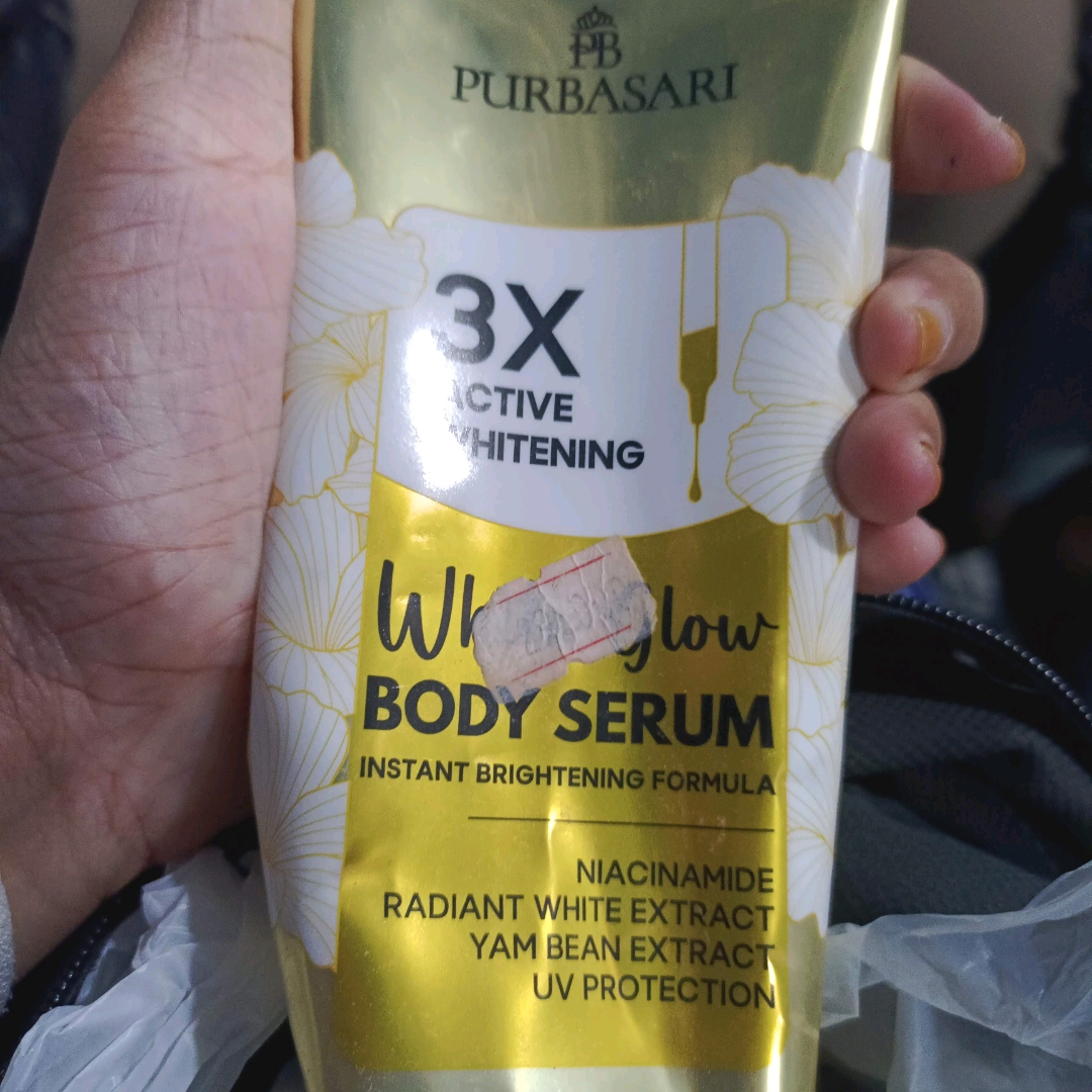 White Glow Body Serum imgfdn-18d7b92f-3849-474d-995e-15671f7ffca4