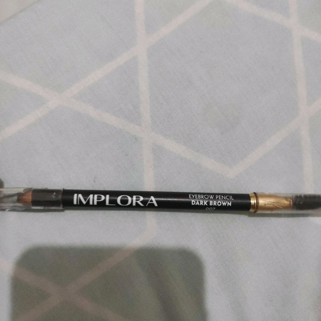 Eyebrow Pencil - Dark Brown imgfdn-b928261a-dd7e-4d64-b307-19ccce35026c