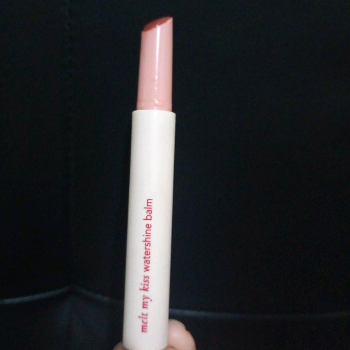 Melt My Kiss Watershine Lip Balm - Buttercup imgfdn-308c7b7a-efac-4bdc-a2b3-eeb245f0608b