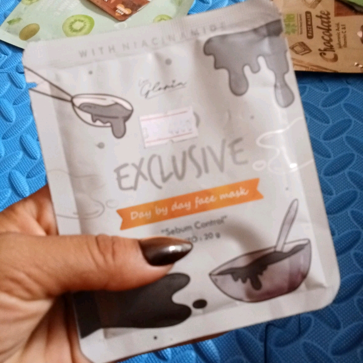 Face Mask - Mud Exclusive imgfdn-7065c728-a4fe-47cd-b965-b246c9316525