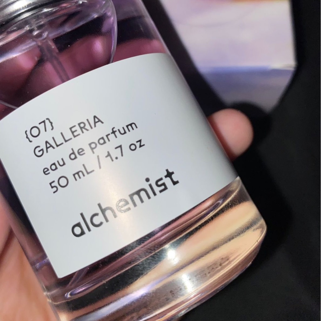 Galleria Eau de Parfum imgfdn-5c8da77b-f7a4-4f01-961b-9faf2955b1b2