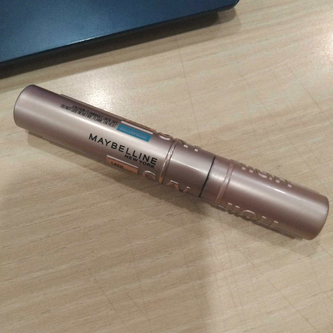 Lash Sensational Sky High Waterproof Mascara - Very Black imgfdn-21f8565b-deac-49d7-95ae-631c78f2d97b