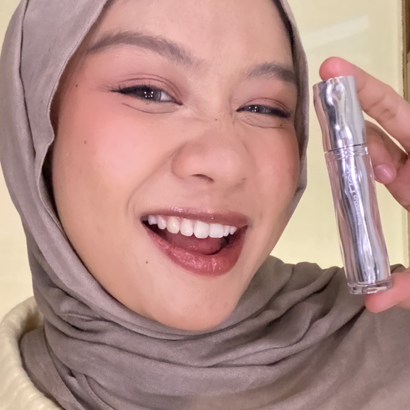 Cloud Paint Glassy Glow Lip Tint - G04 Cocoa Charm imgfdn-1d76f046-dbf2-45c5-9550-bec46f444719