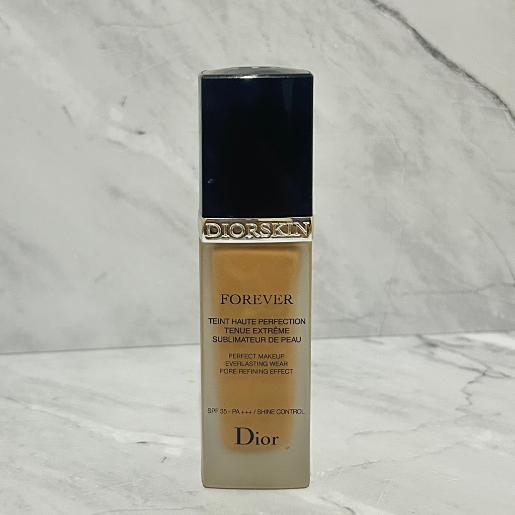 DIORSKIN FOREVER PERFECT MAKEUP EVERLASTING WEAR PORE REFINING EFFECT - 030 Medium Beige imgfdn-e1085089-edf2-4f16-b5e9-0a40991ad17c