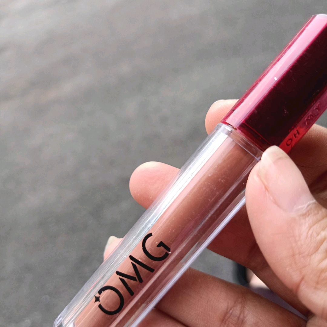 Oh My Glam Mattelast Lip Cream - 21 Passion  imgfdn-8ec9dfb7-ebea-42d6-b71c-e281c19f75d8
