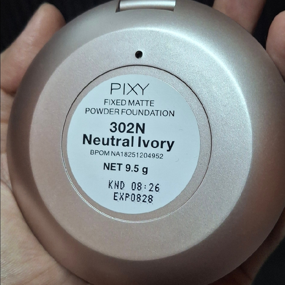 Fixed Matte Powder Foundation - 302N Neutral Ivory imgfdn-6271f3f8-bd08-4a90-bf61-51fd6d68b1f4