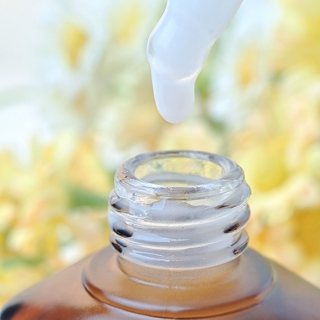 Brightening Serum Concentrate imgfdn-4ada5f28-5c2a-4aa6-8fe5-7a36b81811e7