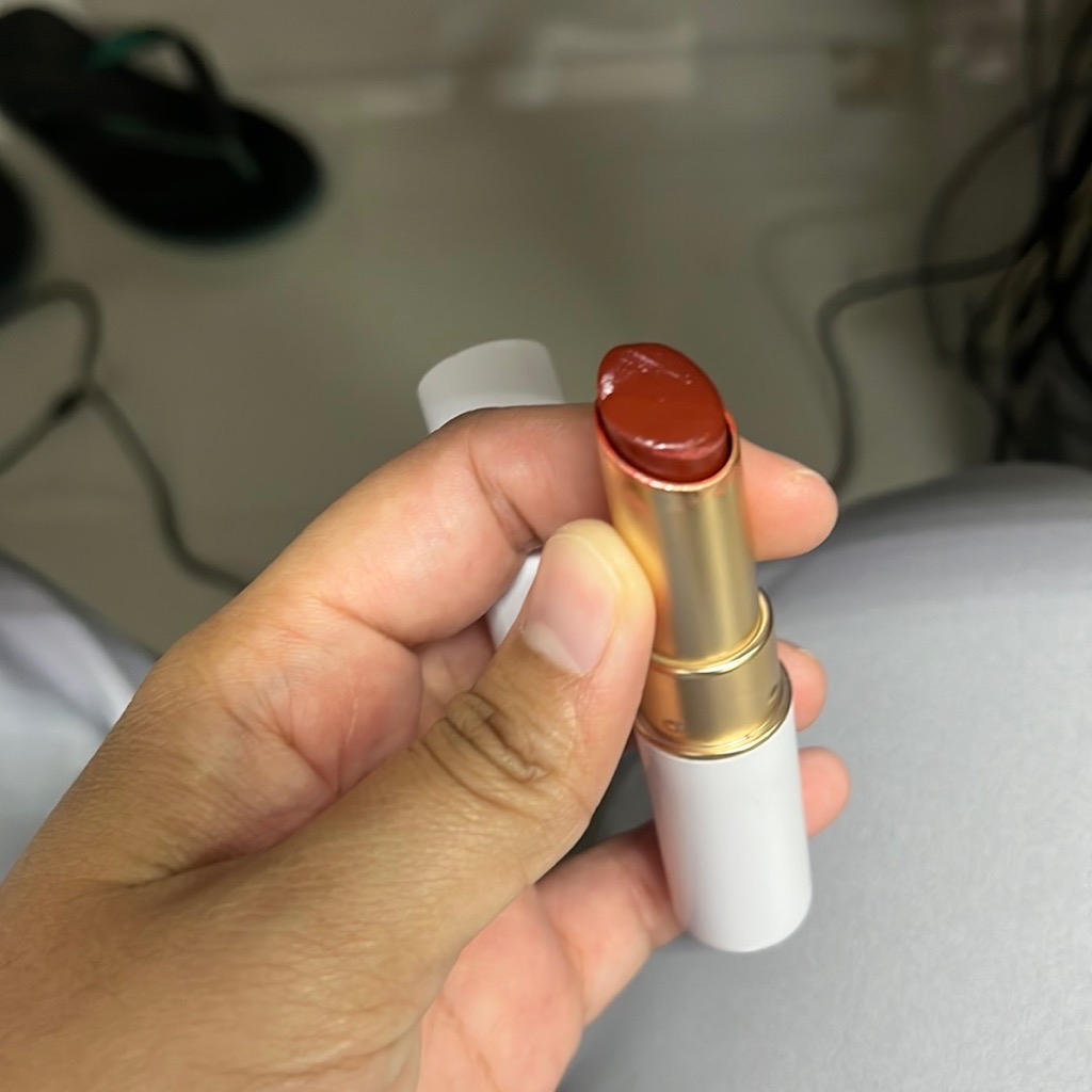 Lipfinite Glaze - Pomegranate imgfdn-ea317a54-c4b3-4bab-9a12-4e2dd37f2654