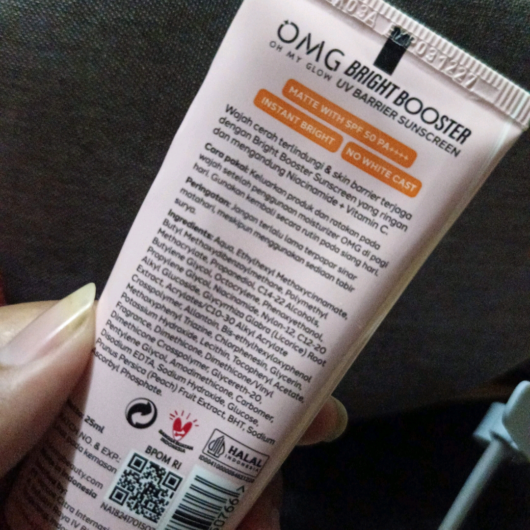 Bright Booster UV Barrier Sunscreen SPF 50 PA++++ imgfdn-dc72fa28-57e1-4644-b9e1-c96db70efa67