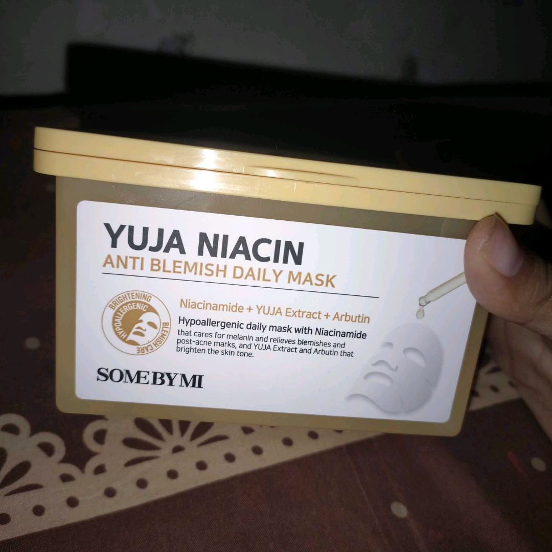 Yuja Niacin Anti Blemish Daily Mask imgfdn-111de5ef-1800-4a95-97cf-cdb5bd8e3a02