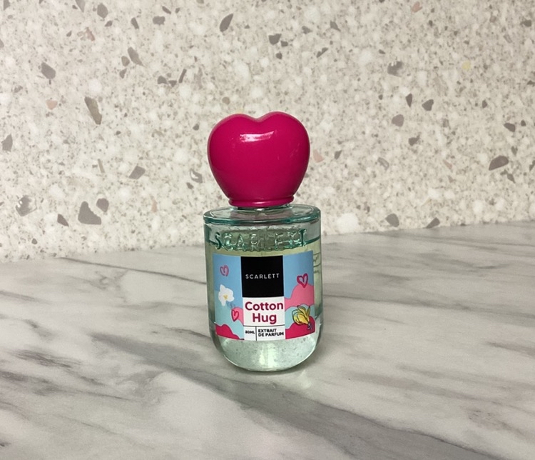 Cotton Hug Extrait De Parfum  imgfdn-e5410a63-37d6-4492-9b8e-5c579ba60355