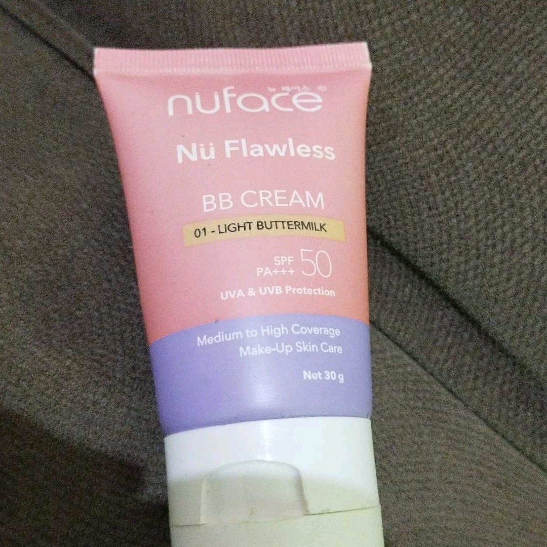 Nu Flawless BB Cream - 01 Light Buttermilk imgfdn-97e6200f-3ef3-4df5-8b7b-c4852472270b