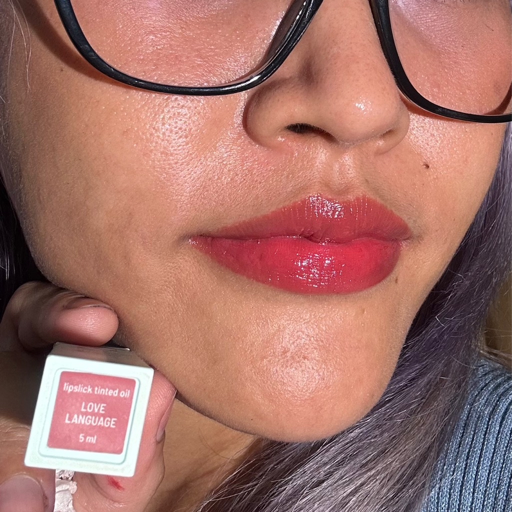 Lipslick Tinted Oil - Love Language imgfdn-5a3ea1d0-5d81-472e-adf2-0e82b50324fe