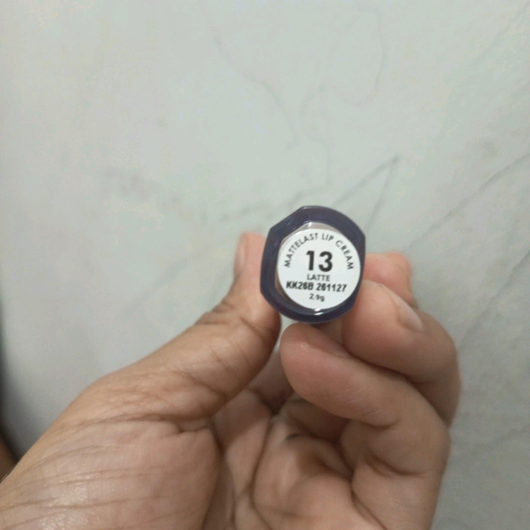 Oh My Glam Matte Kiss Lip Cream Coffee Edition - Latte imgfdn-68147545-3819-4370-b88d-a486ecc334e8