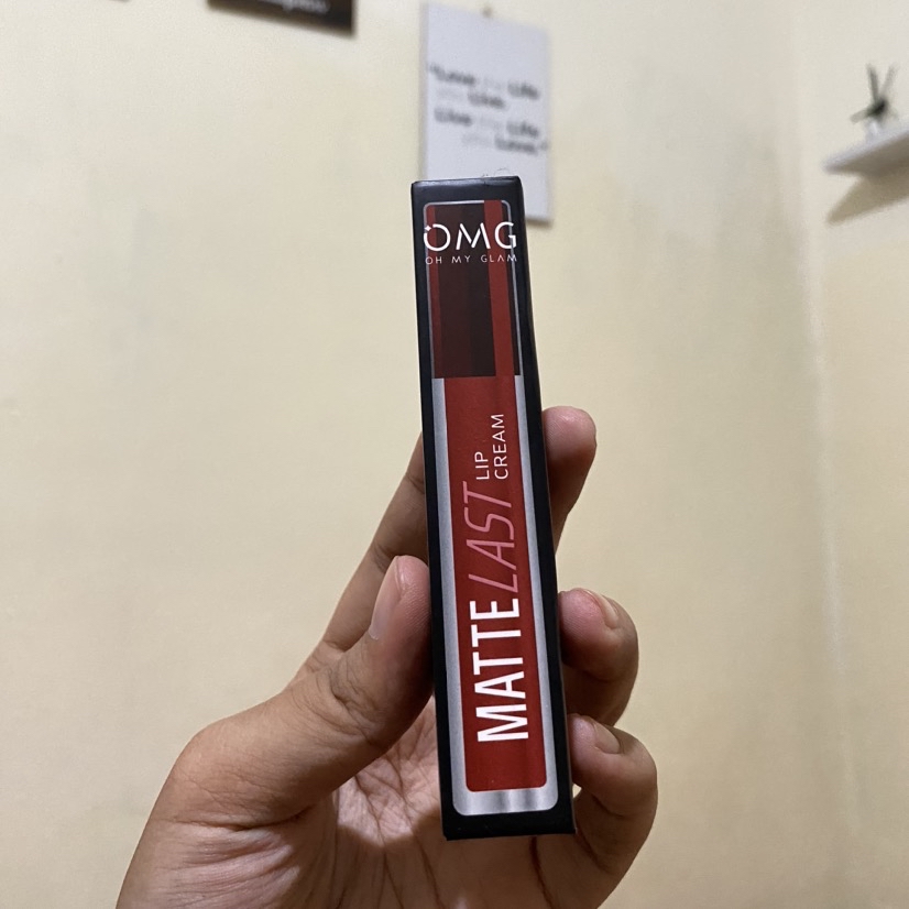 Oh My Glam Mattelast Lip Cream - 20 Blossom  imgfdn-0e489fd6-6fe2-4f05-b948-7e6f83856423