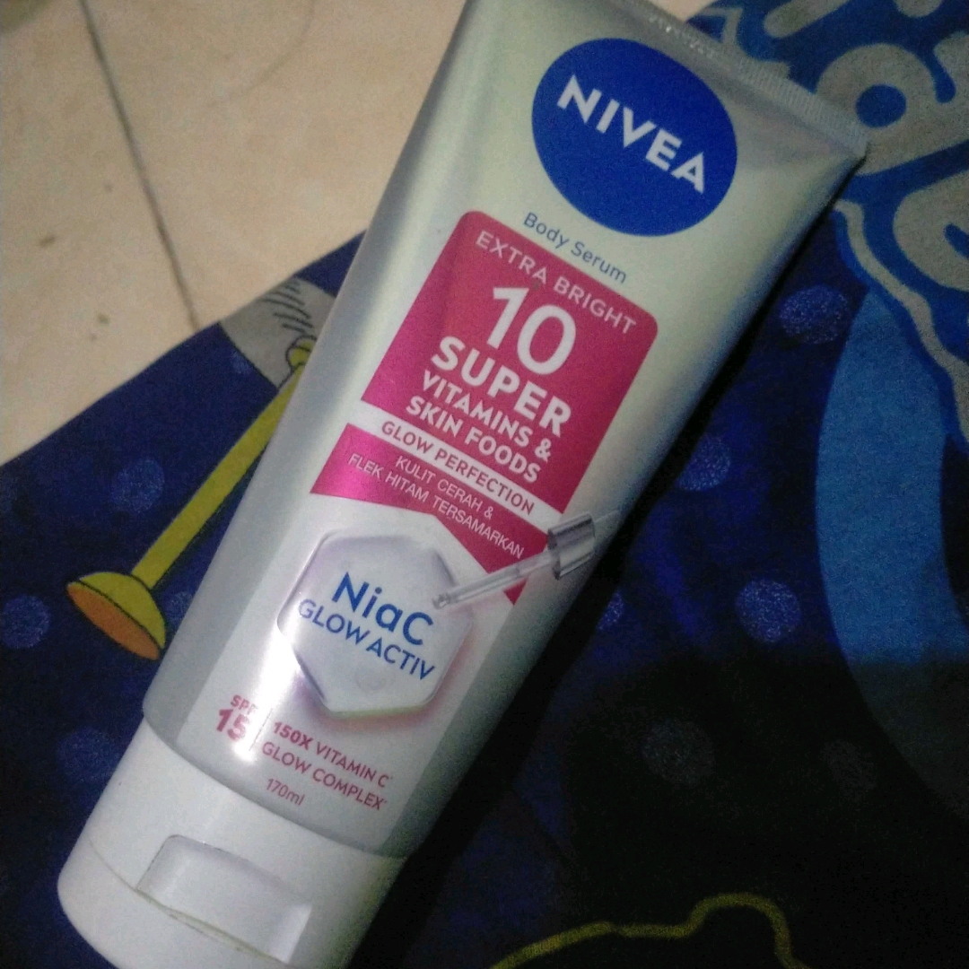 Extra Bright Body Serum 10 Super Vitamin & Skin Food imgfdn-0b99c67a-7c4d-40ac-b67e-761b4b22d1b2