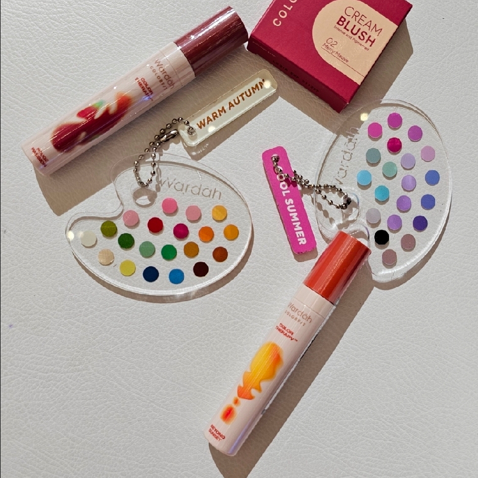 Colorfit Velvet Matte Lip Mousse Color Therapy - 21 Magnetic Red imgfdn-f4171d9a-4f19-4293-9d41-90518768c8da