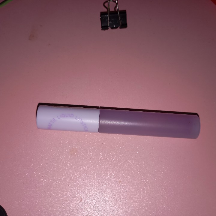 Air Fit Matte Liquid Lipstick - 001 Bomb Up imgfdn-4860e06d-f2ac-49c5-bbcf-9402bf90fdb0