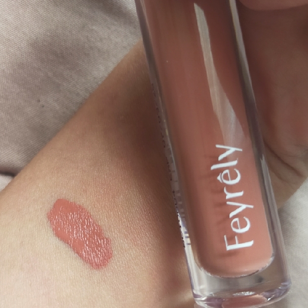 Light Matte Lip Cream - Choco Gravel imgfdn-69b5d6ad-faf4-44bc-ba43-3e94c40e3ed0