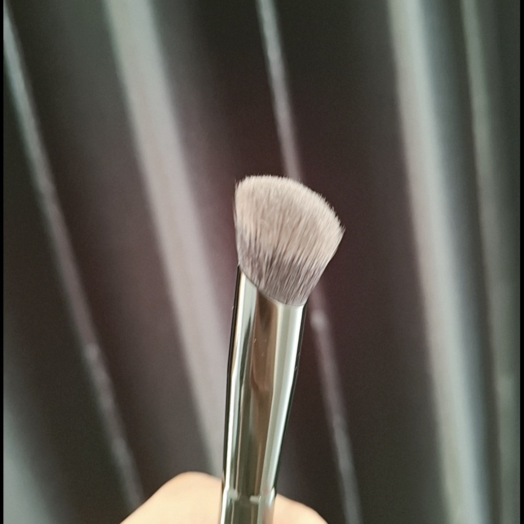 333 Multi Contour Brush imgfdn-a17a3d05-4f3c-4ee7-a4c7-dd123c6057a6