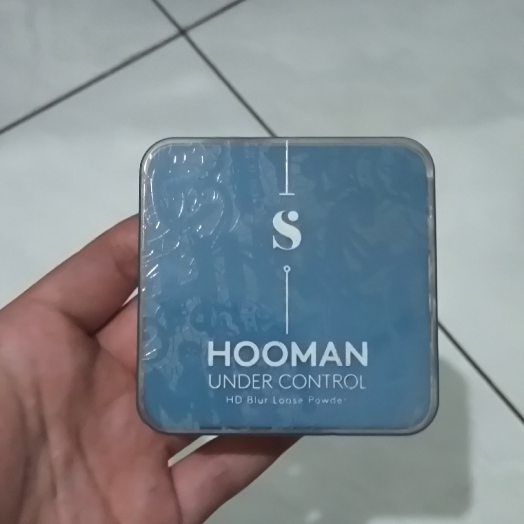 Hooman Under Control HD Blur Loose Powder - 01 Translucent imgfdn-c7facddb-734f-468f-8a91-08c97fe1f783