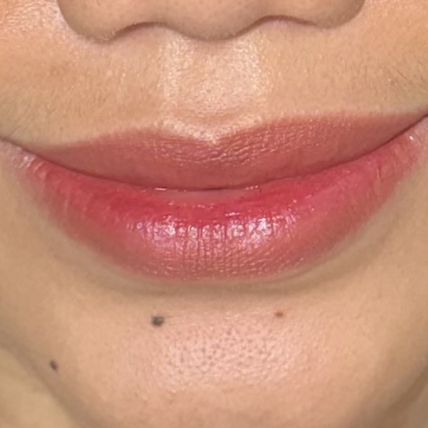 Jelly Lip Tint - 01 Berry Kiss imgfdn-c77b9e7c-53a2-4f30-9813-31edc9a3473a