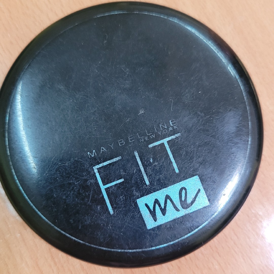Fit Me! 12H Oil Control Powder - 230 imgfdn-8d8bdd0d-5446-4cc8-a90e-8307c102bafd