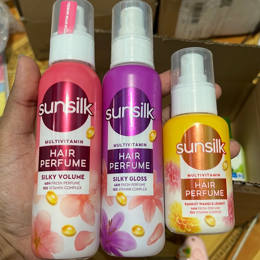 Silky Volume Multivitamin Hair Perfume imgfdn-ed84da83-b120-4e4c-9e0f-12d4c24ac562