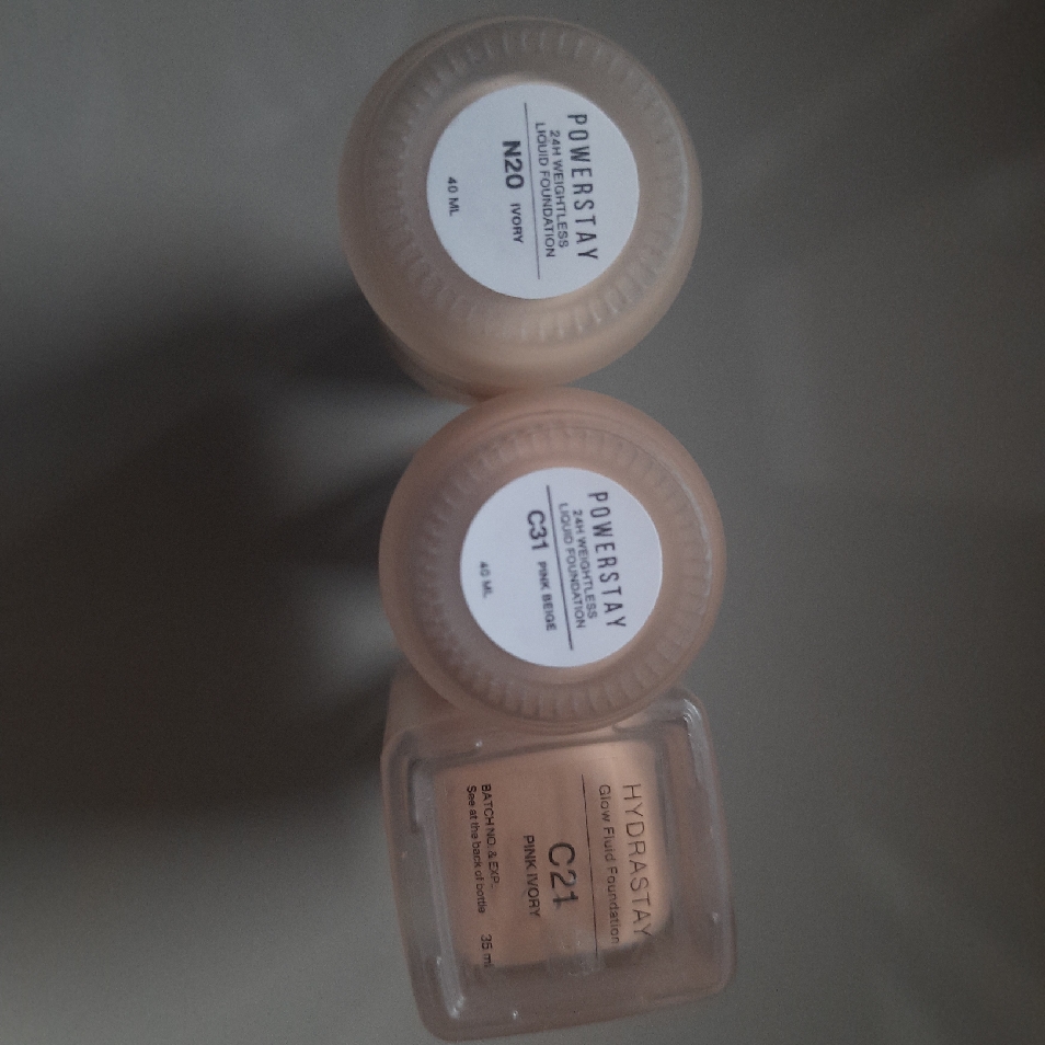 Powerstay 24H Weightless Liquid Foundation - N20 Ivory imgfdn-922026fc-58ec-4fdf-bd48-53a1c3e7db4e