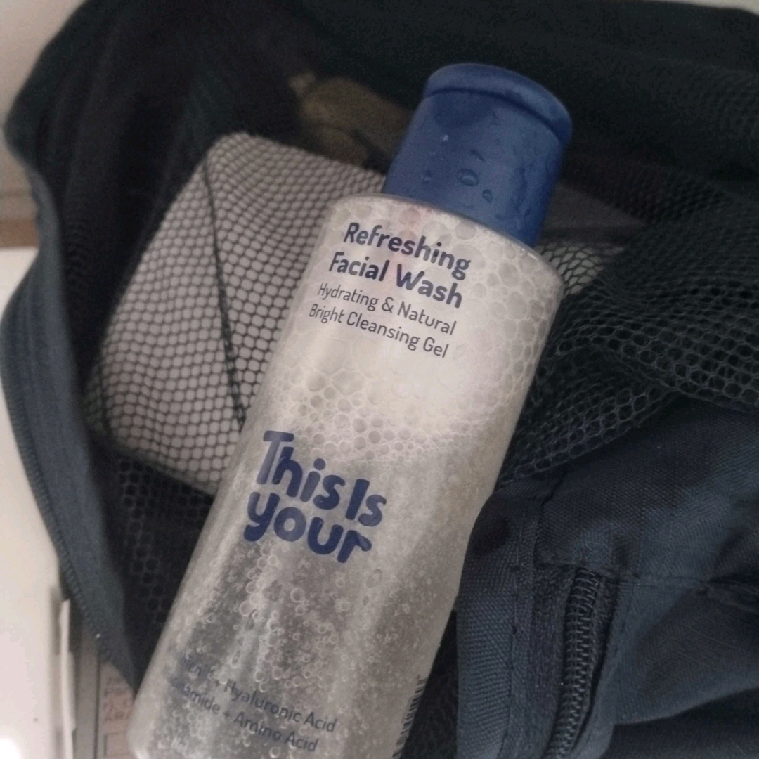 Refreshing Facial Wash imgfdn-206a0c66-f035-4555-adc7-5d18b897bc5a